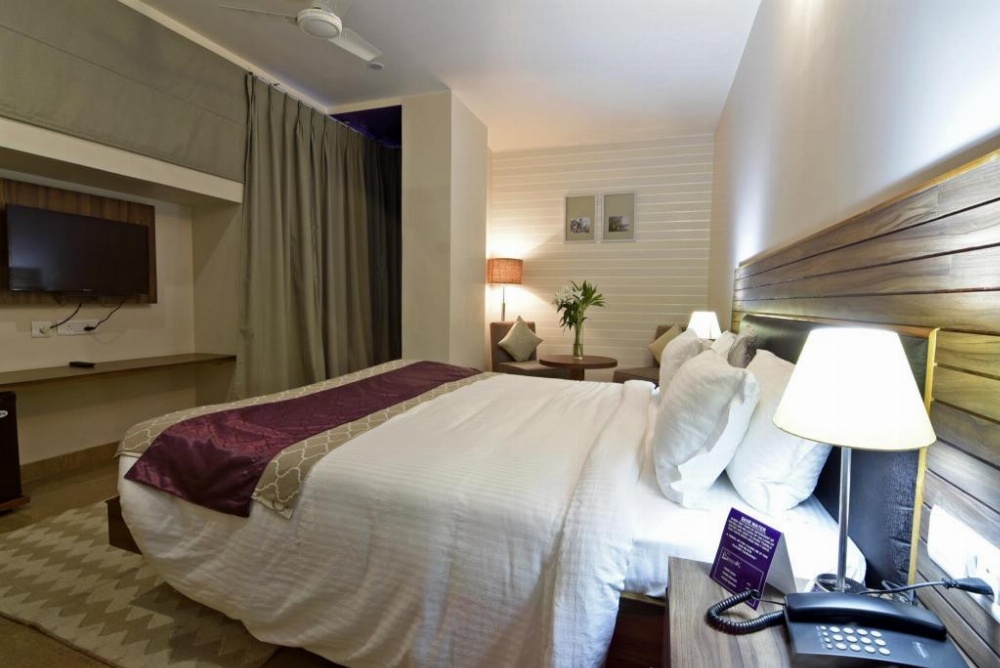 Room image 4
