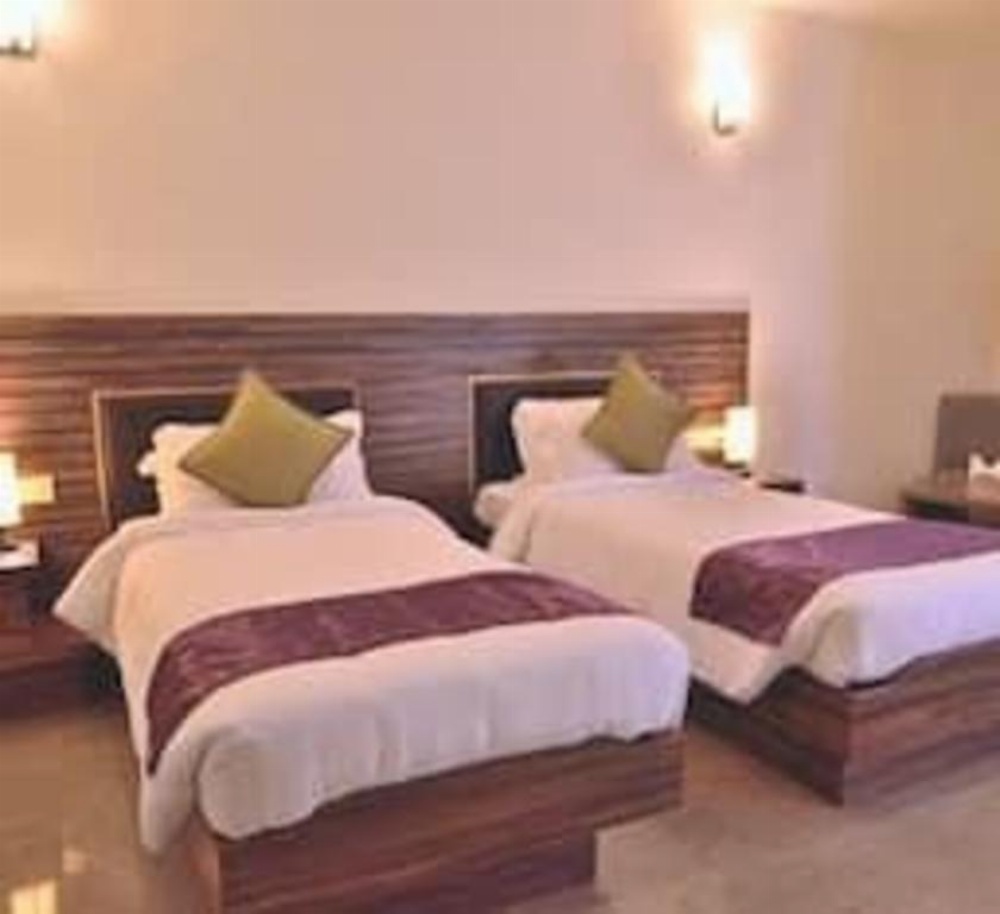 Room image 2